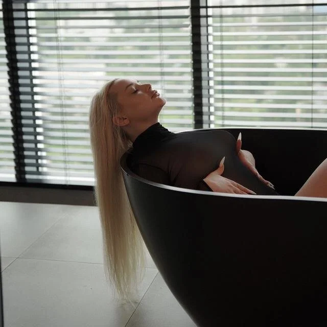 XXX Porn Photo of Nude Aurora_Asti 4