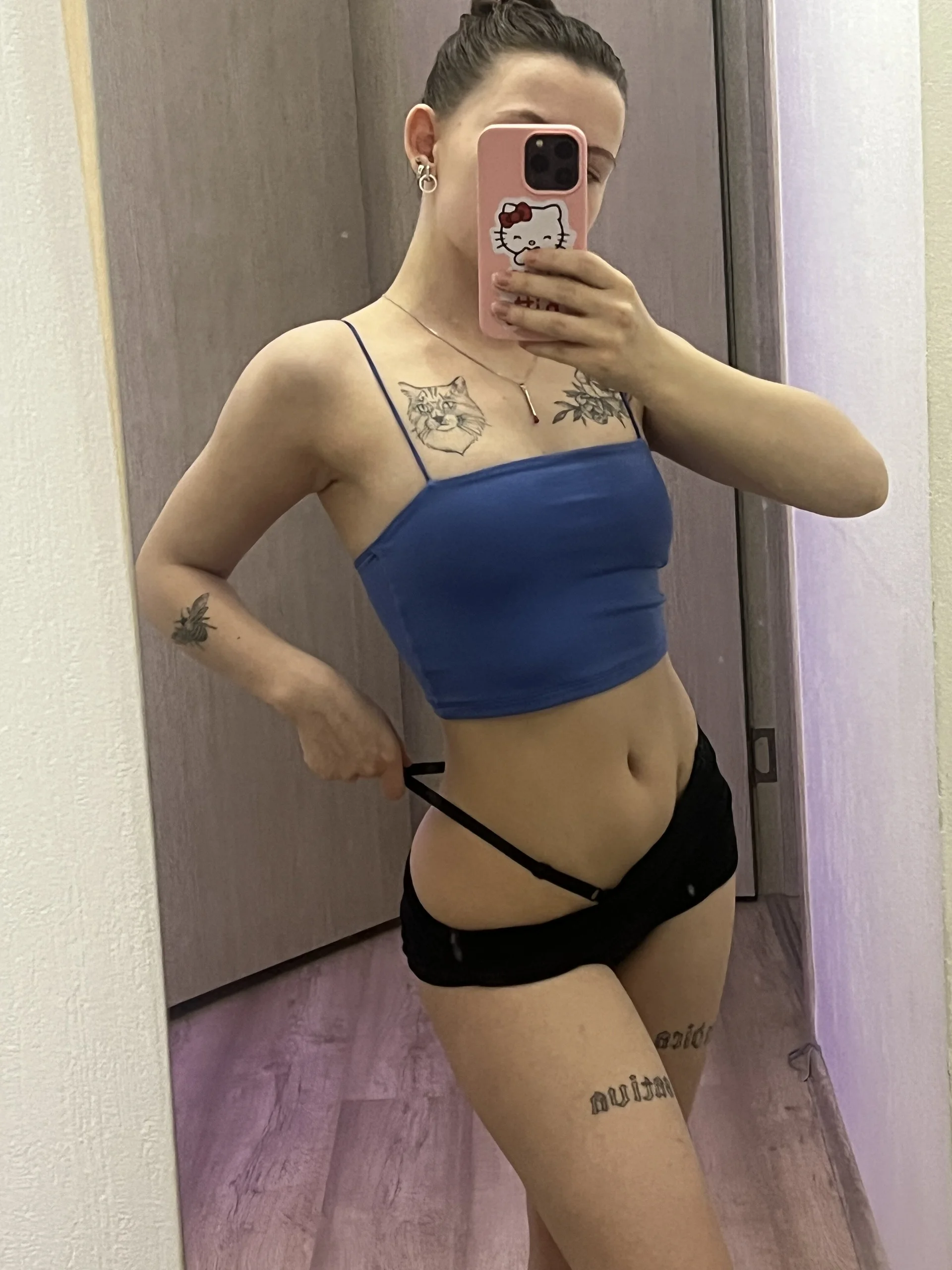 XXX Porn Photo of Nude RoxanaParker 3