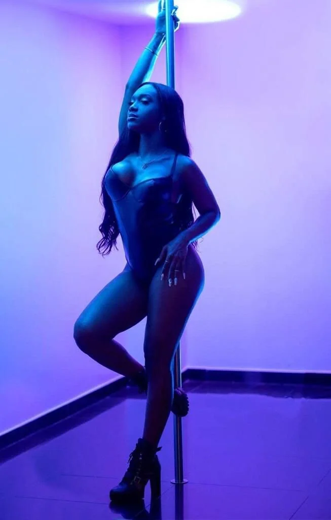 XXX Porn Photo of Nude K--E 1