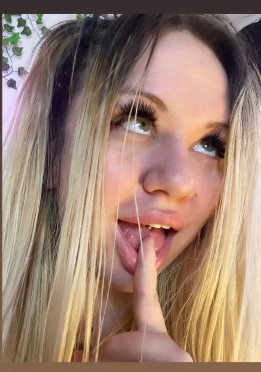 XXX Porn Photo of Nude elven_dreams_ 3