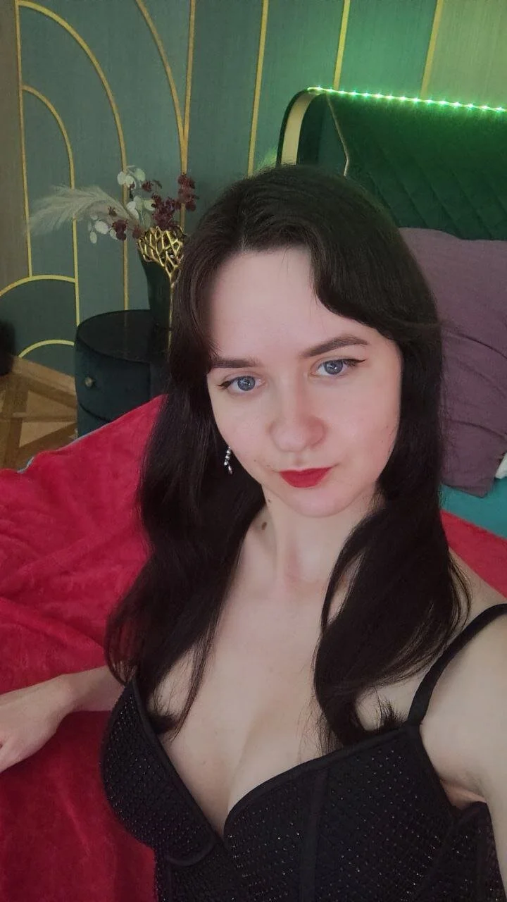 XXX Porn Photo of Nude BerryDiva 16