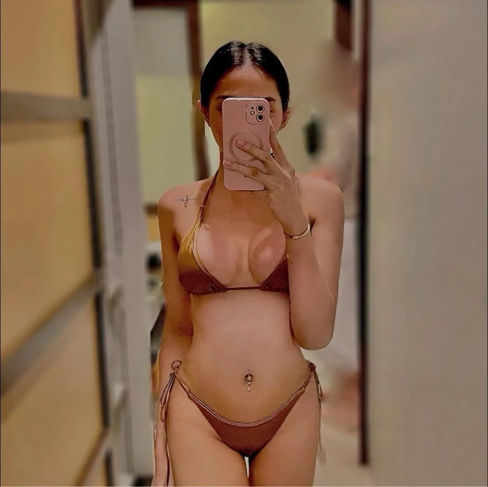 XXX Porn Photo of Nude AnnaBelleford 1