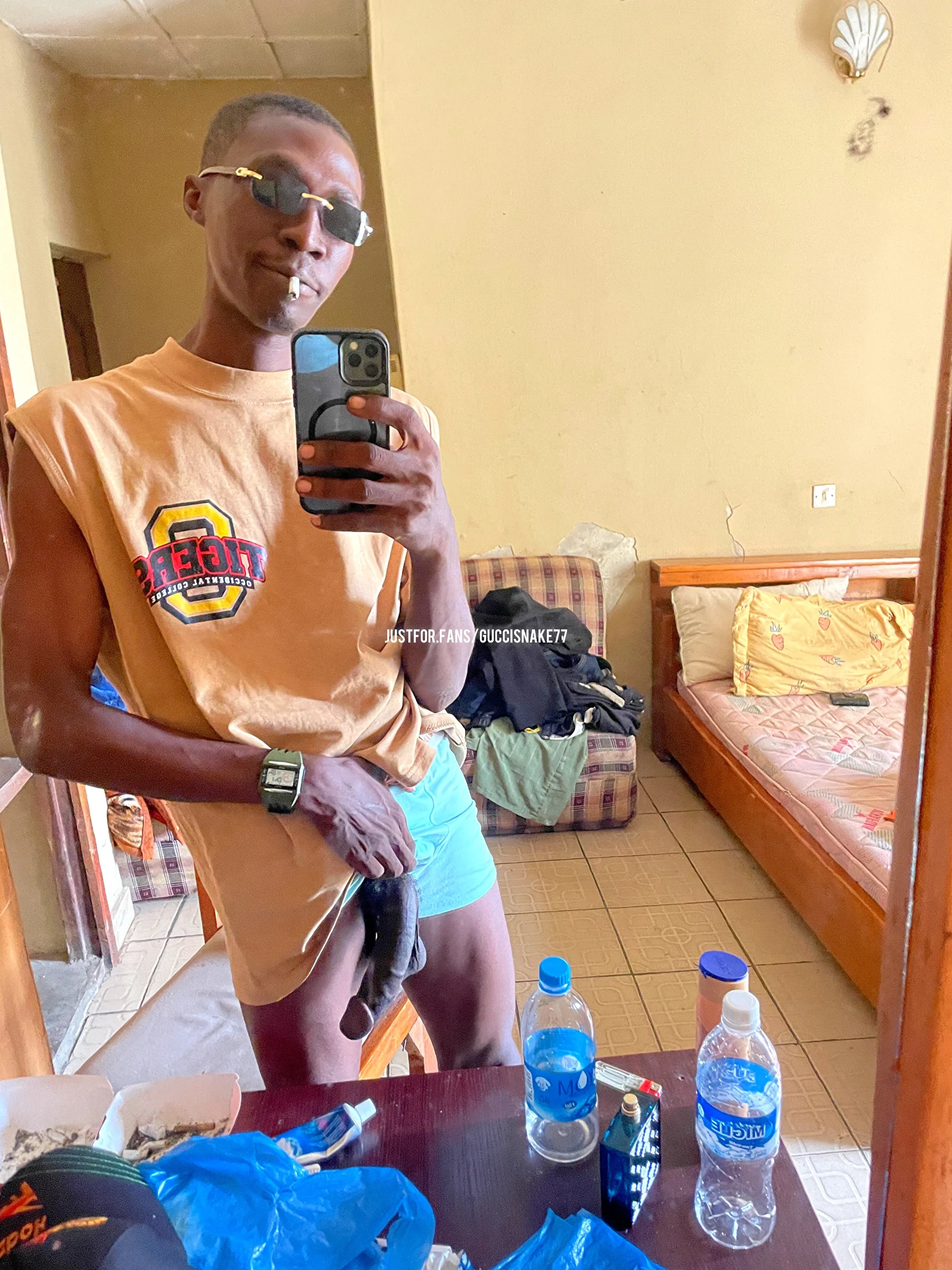 XXX Porn Photo of Nude GucciSnake7 12