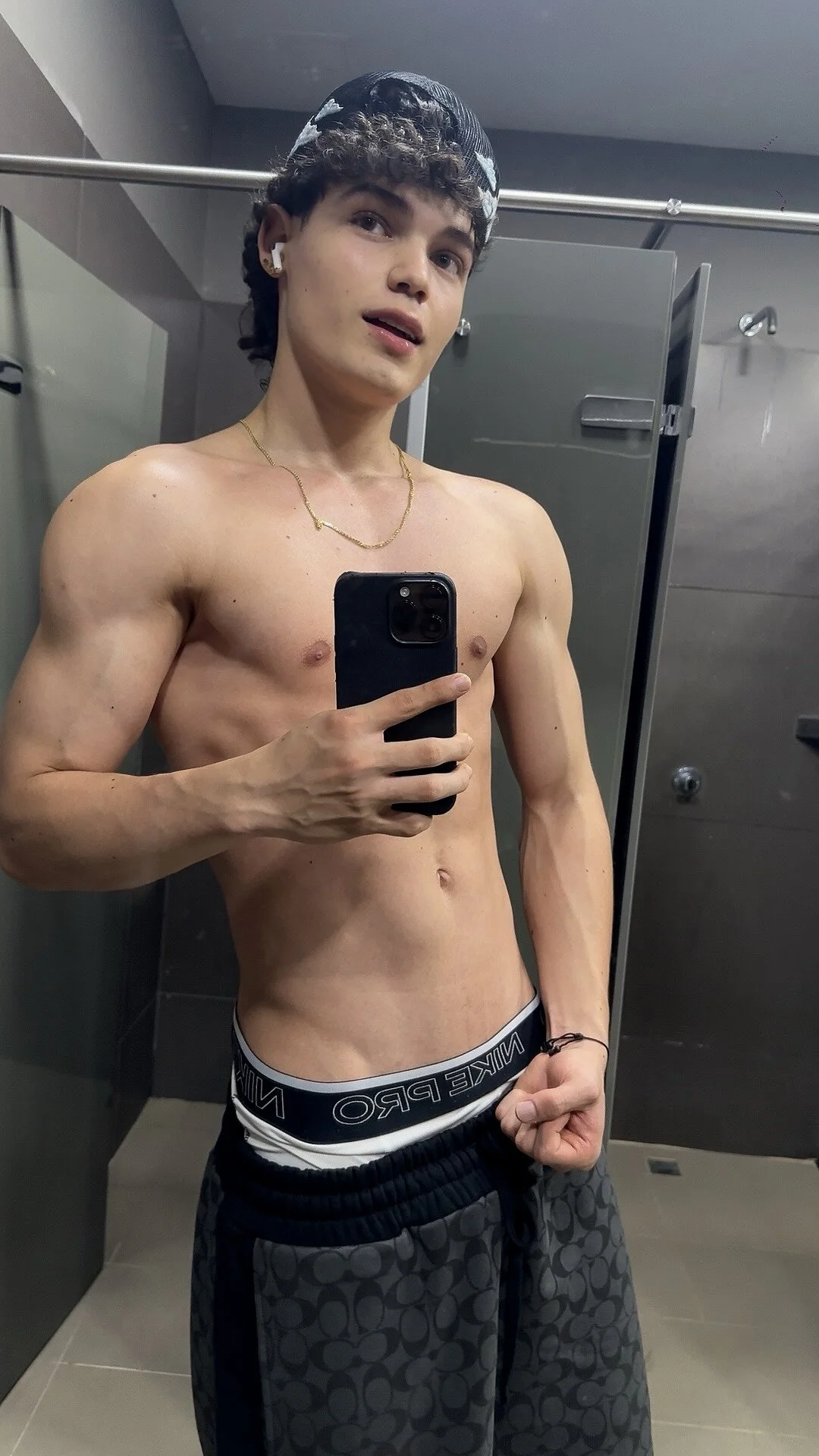 XXX Porn Photo of Nude Max_cortes1 36