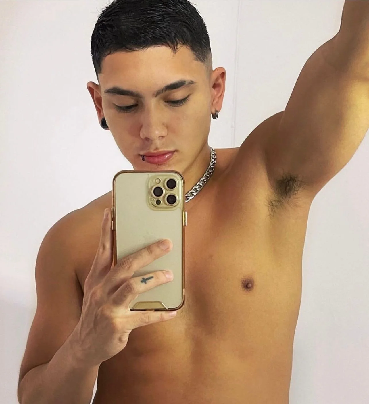 XXX Porn Photo of Nude Stevenn_77 4