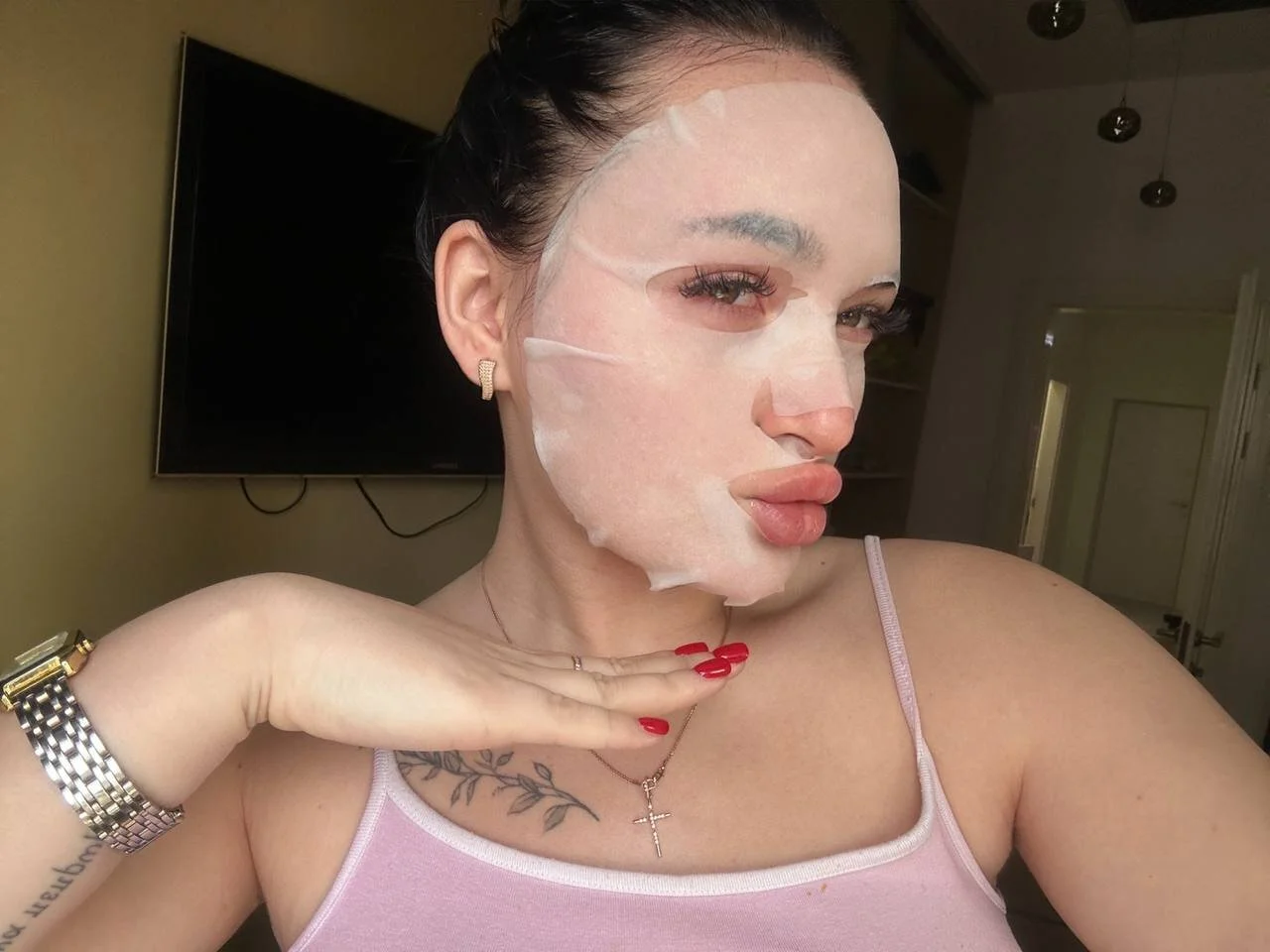 XXX Porn Photo of Nude MizLouLou 2
