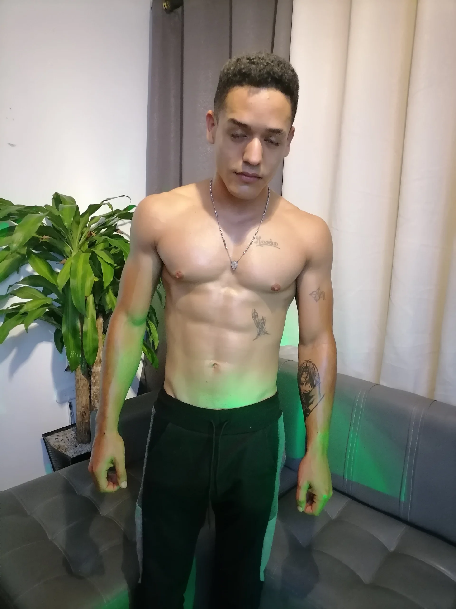 XXX Porn Photo of Nude Mael-Steel 15