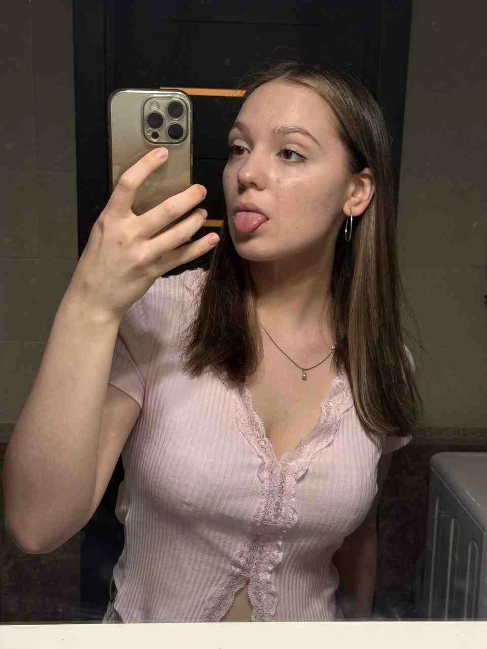 XXX Porn Photo of Nude NguyetHankey 30