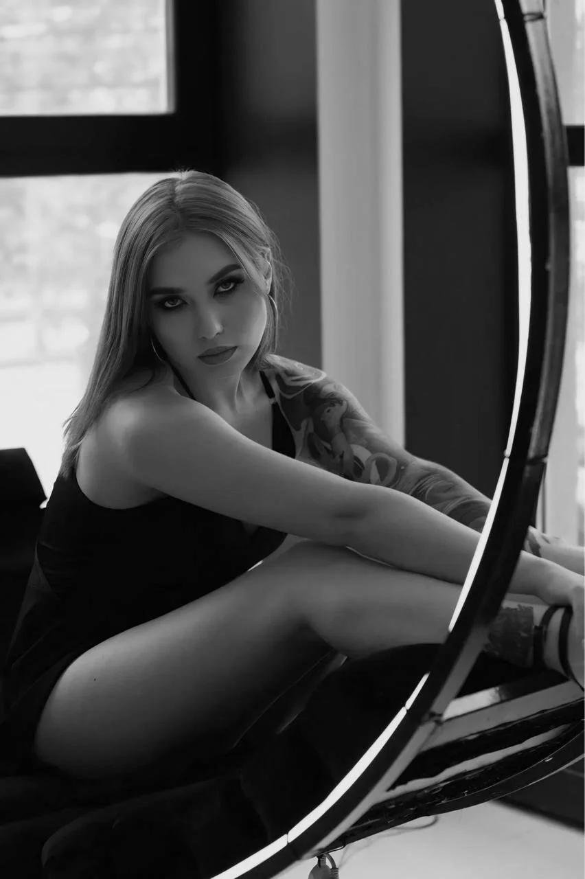 XXX Porn Photo of Nude urmissalice 3