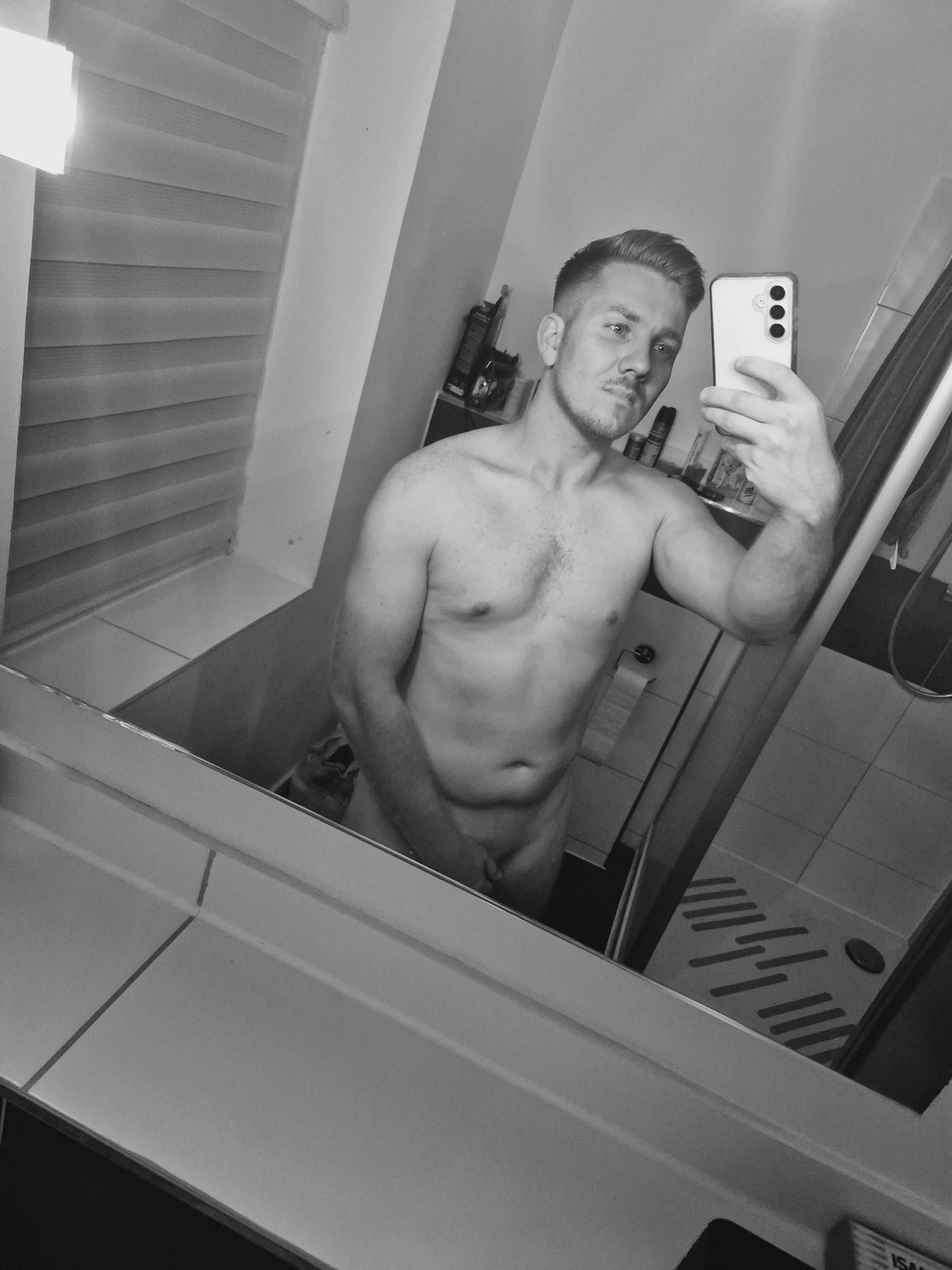 XXX Porn Photo of Nude ToyBoy_94 3
