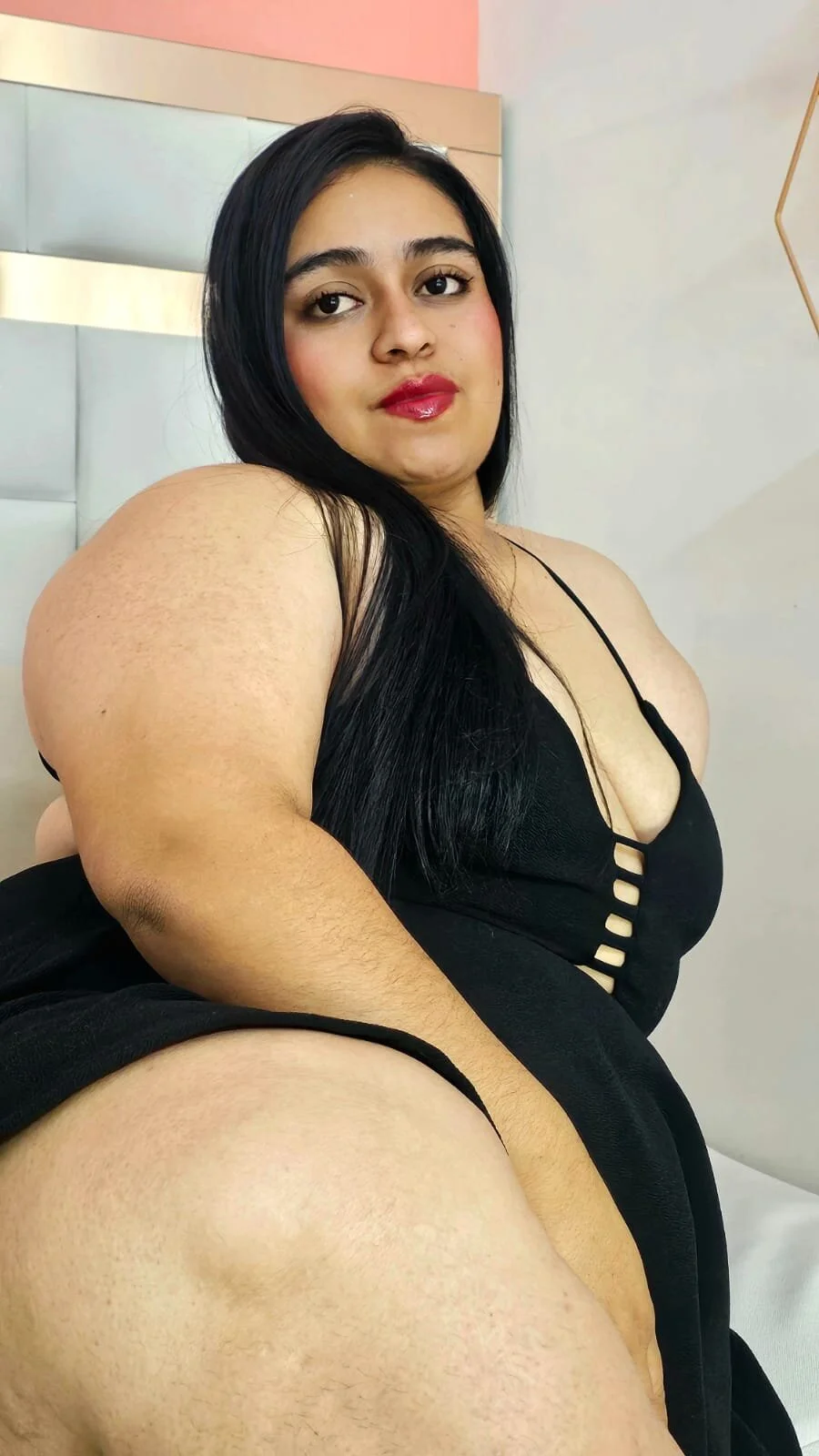 XXX Porn Photo of Nude Katecurvy_hot69 4
