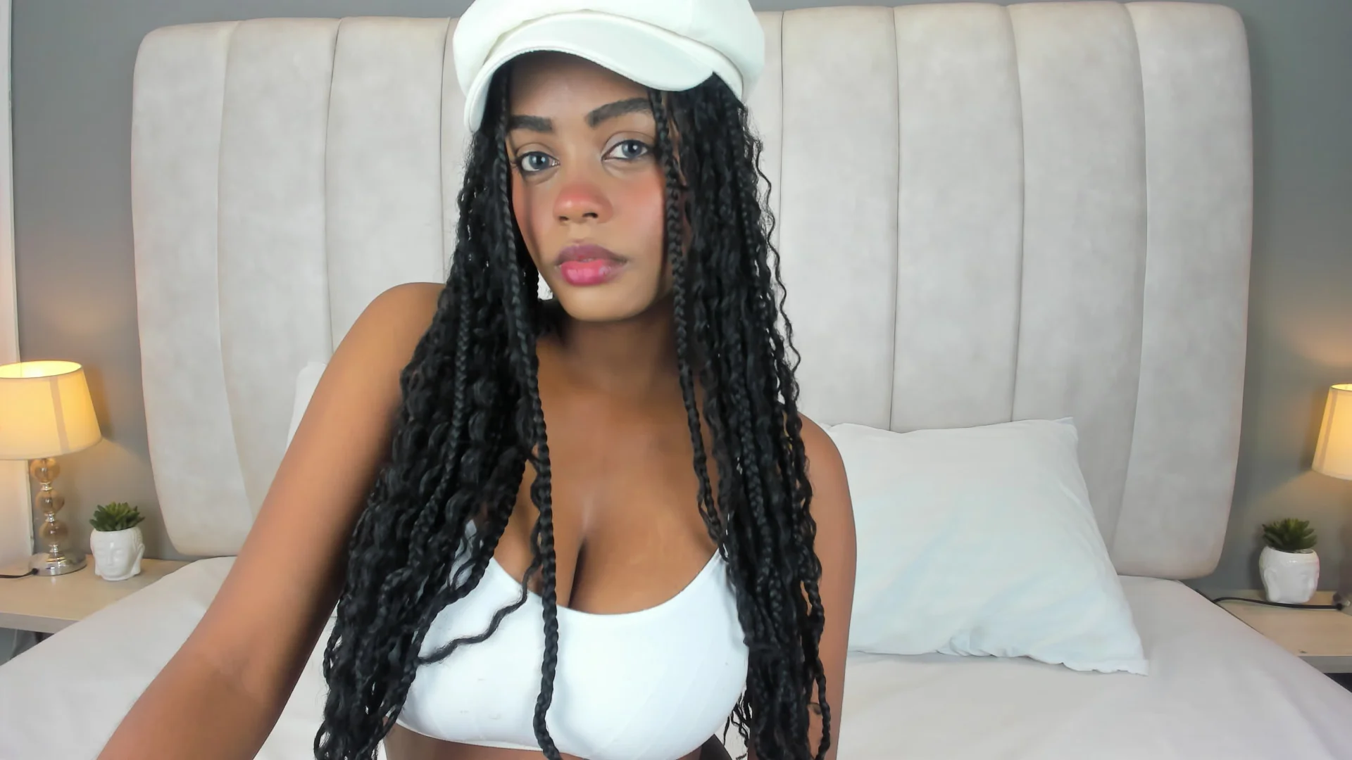 XXX Porn Photo of Nude NymzieLoren 31