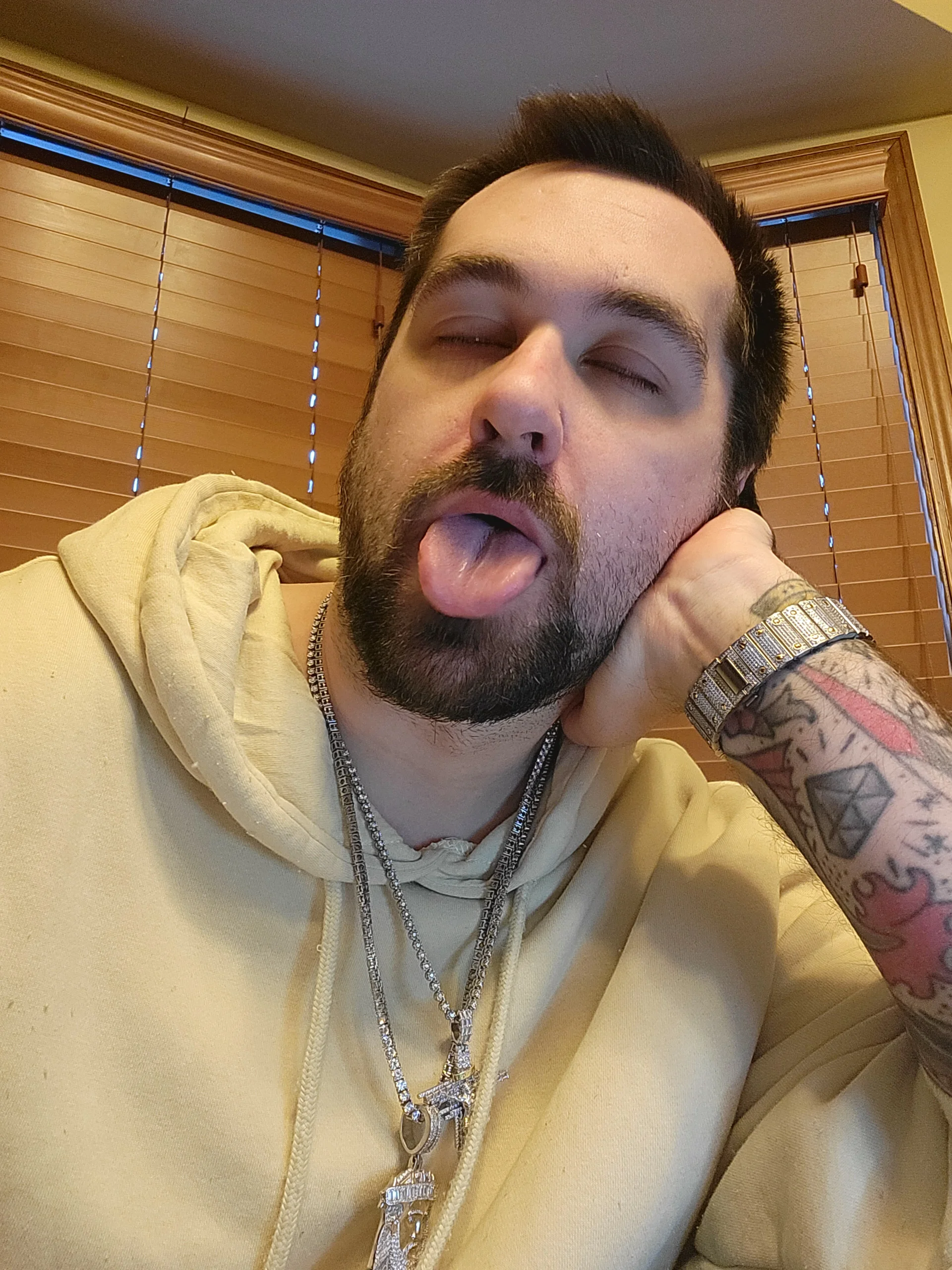 XXX Porn Photo of Nude ApexPuppy 2