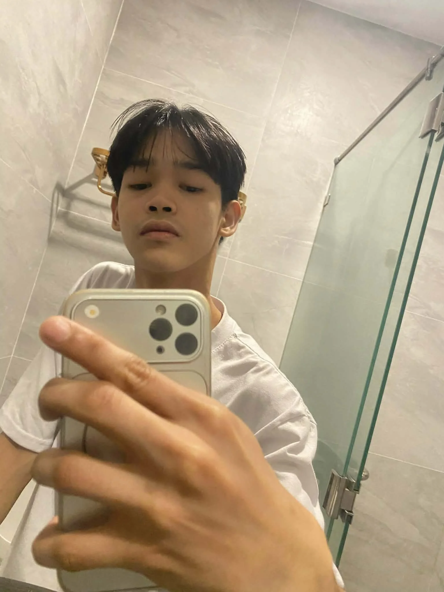 XXX Porn Photo of Nude UrcutieguyxLover 3