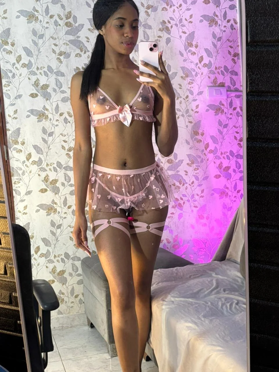 XXX Porn Photo of Nude Brizza_H033 13