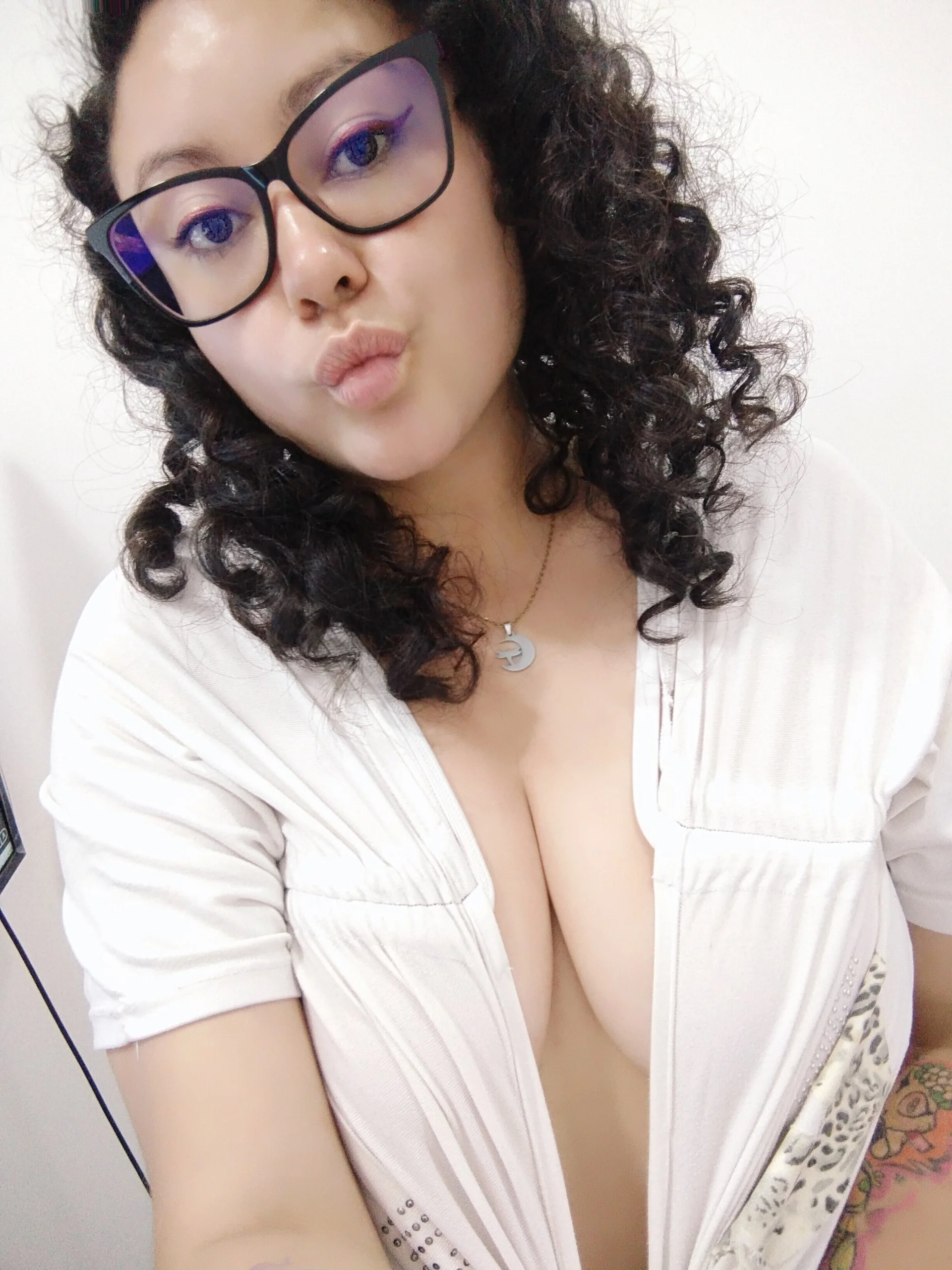 XXX Porn Photo of Nude curly_greeneyed 20
