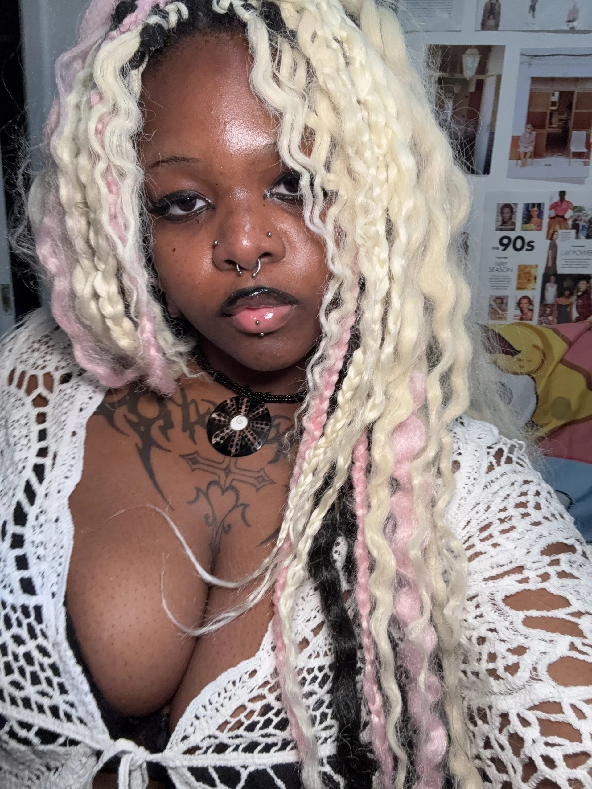 XXX Porn Photo of Nude vampbimbodoll 44