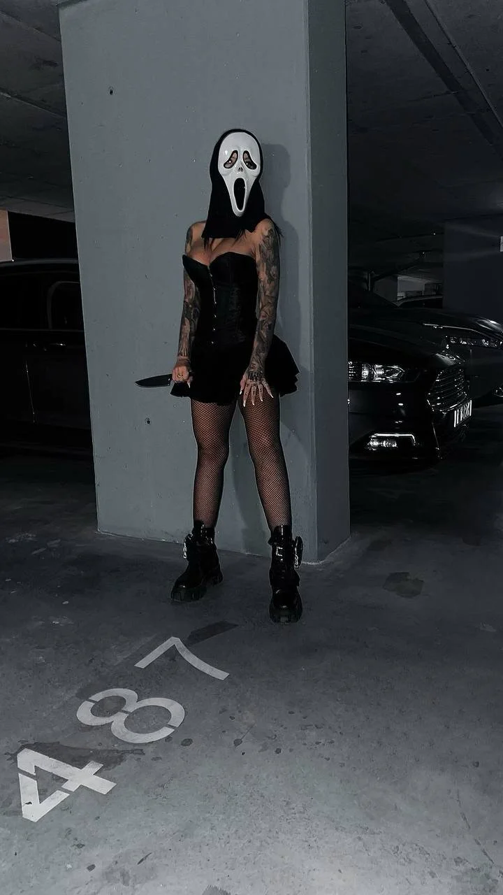 XXX Porn Photo of Nude ScarletNoir 27