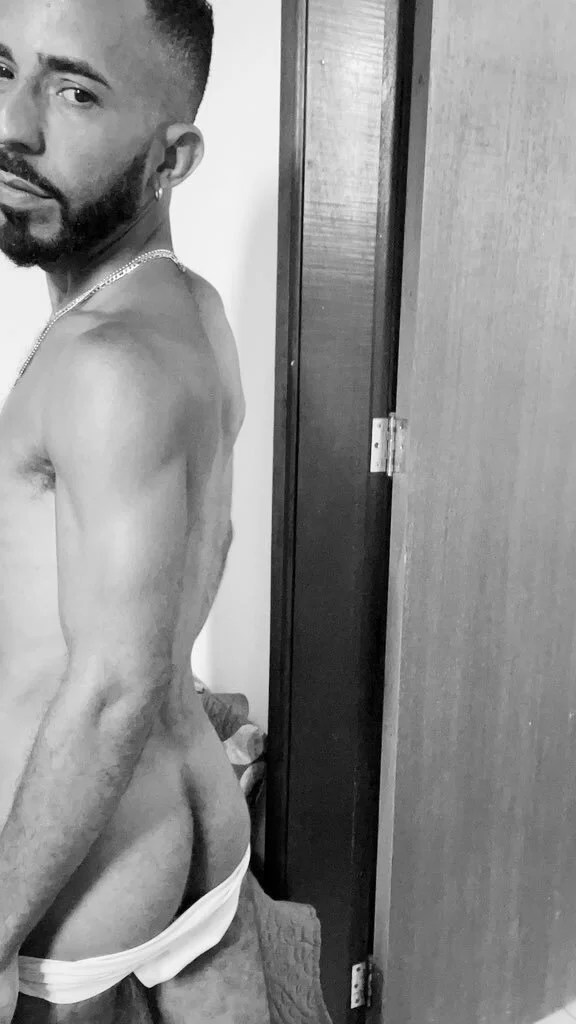 XXX Porn Photo of Nude versatilssa21cm 6