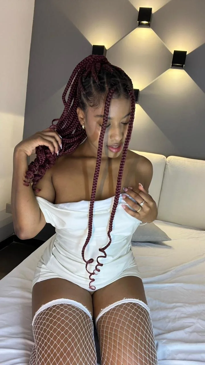 XXX Porn Photo of Nude selena_monroy 60