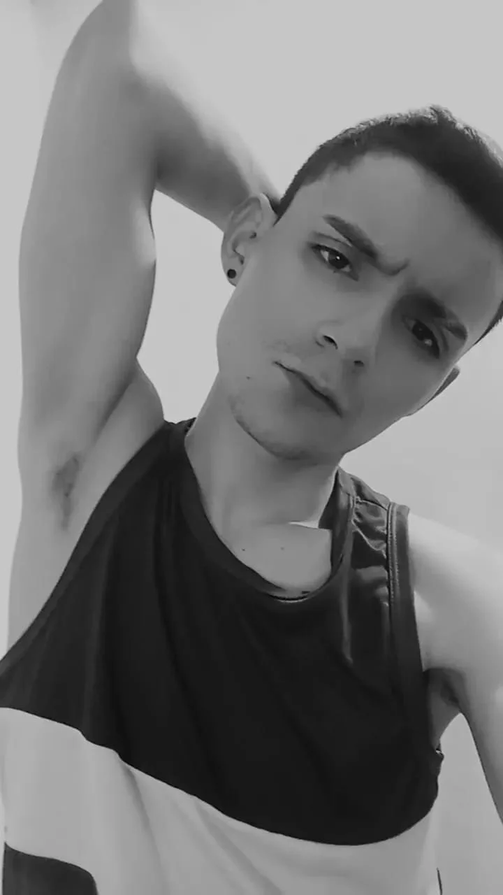 XXX Porn Photo of Nude Jake_bom 6