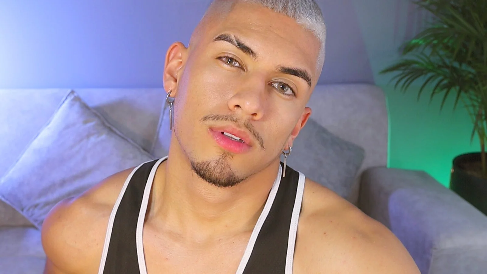 XXX Porn Photo of Nude Aaronfox_x 10