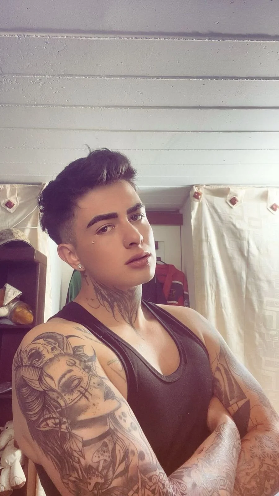 XXX Porn Photo of Nude santii_ss 3