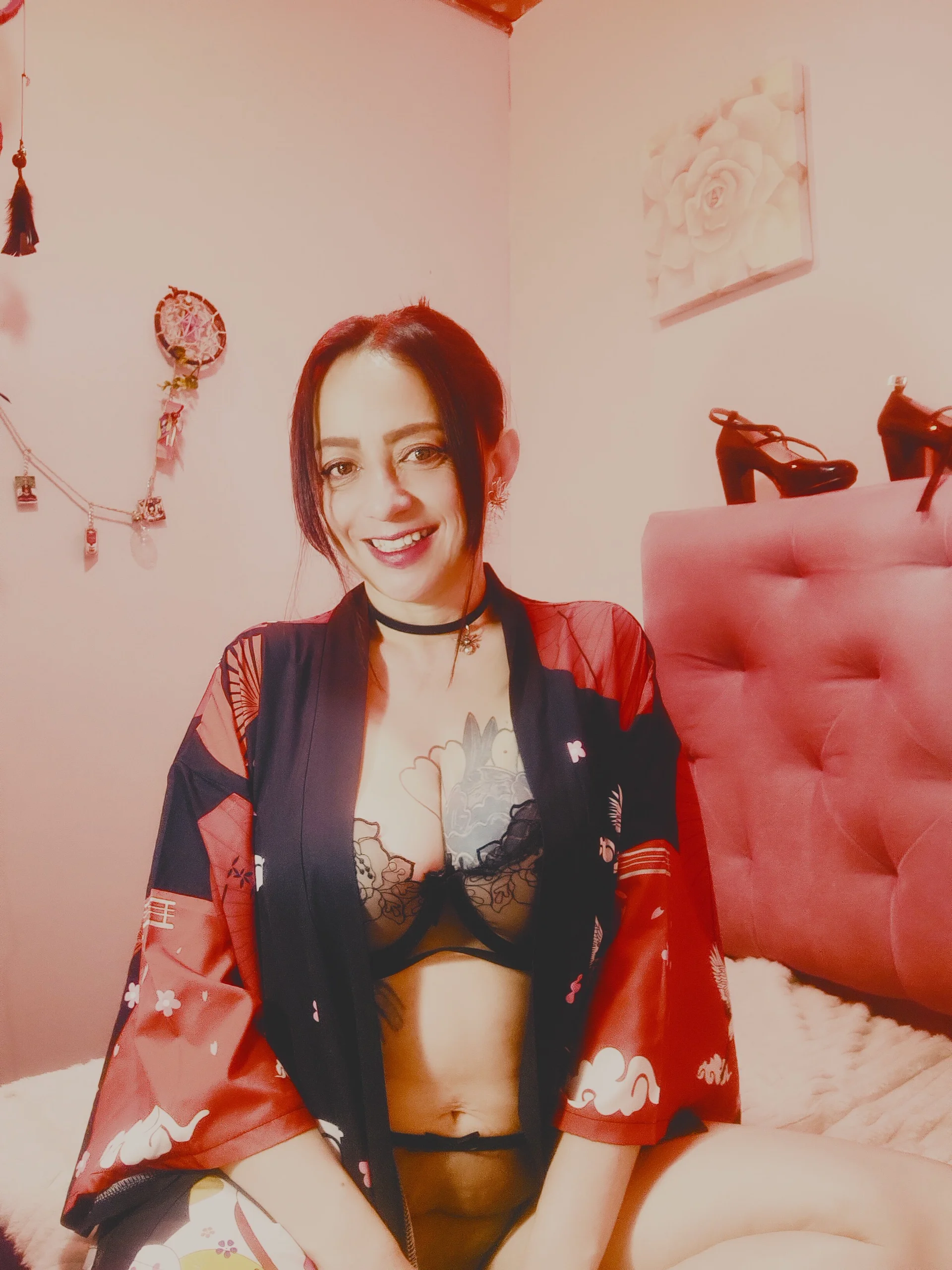 XXX Porn Photo of Nude Katicalatinmilf 10