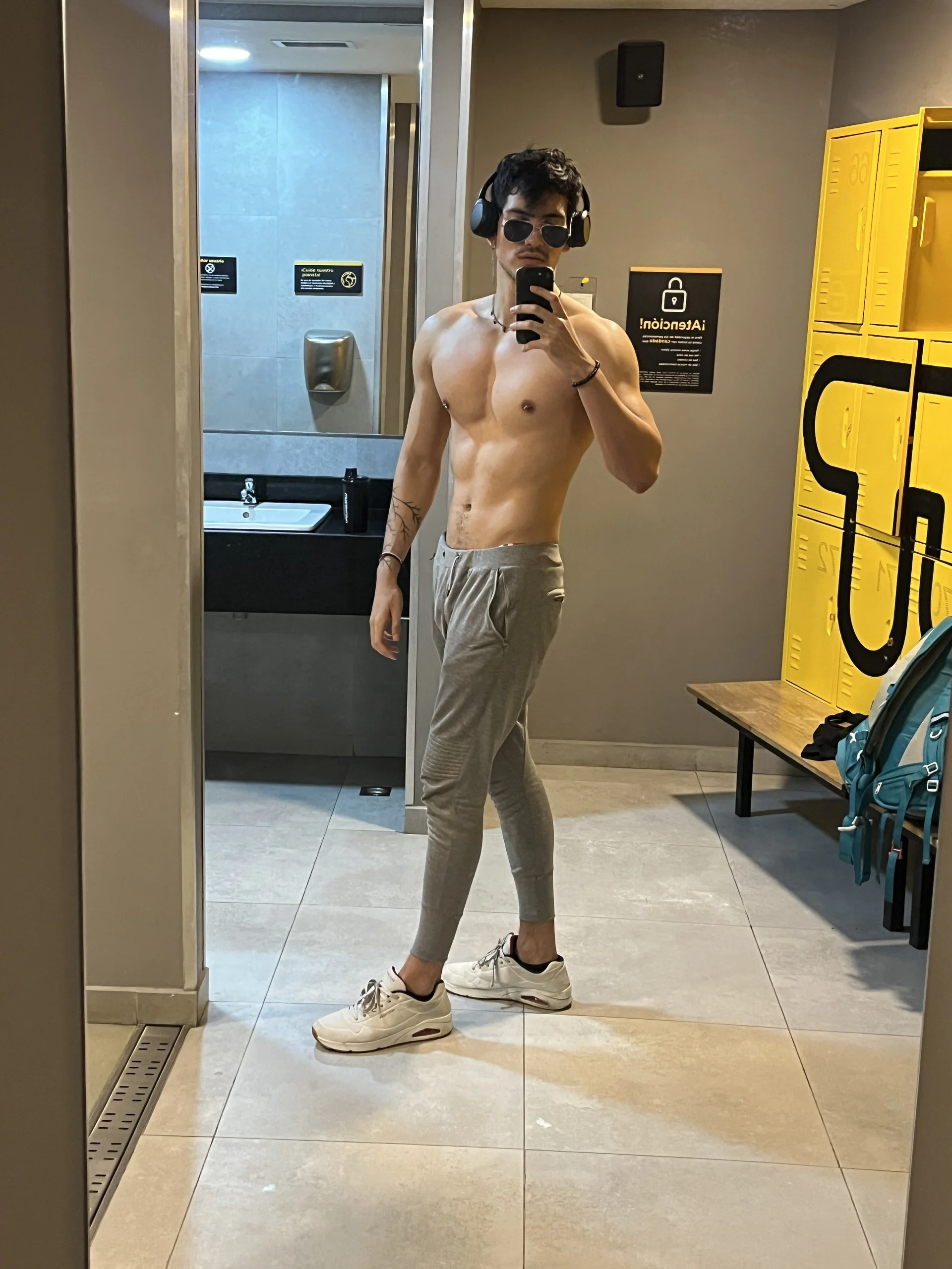 XXX Porn Photo of Nude bbbeachboy 111