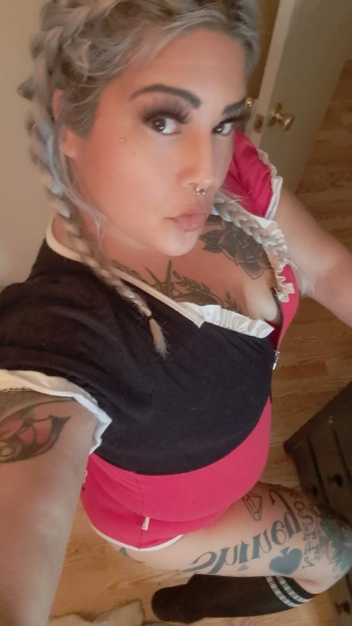 XXX Porn Photo of Nude ShineyQuinn 2