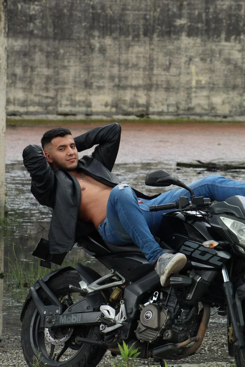 XXX Porn Photo of Nude nico_rivera 60