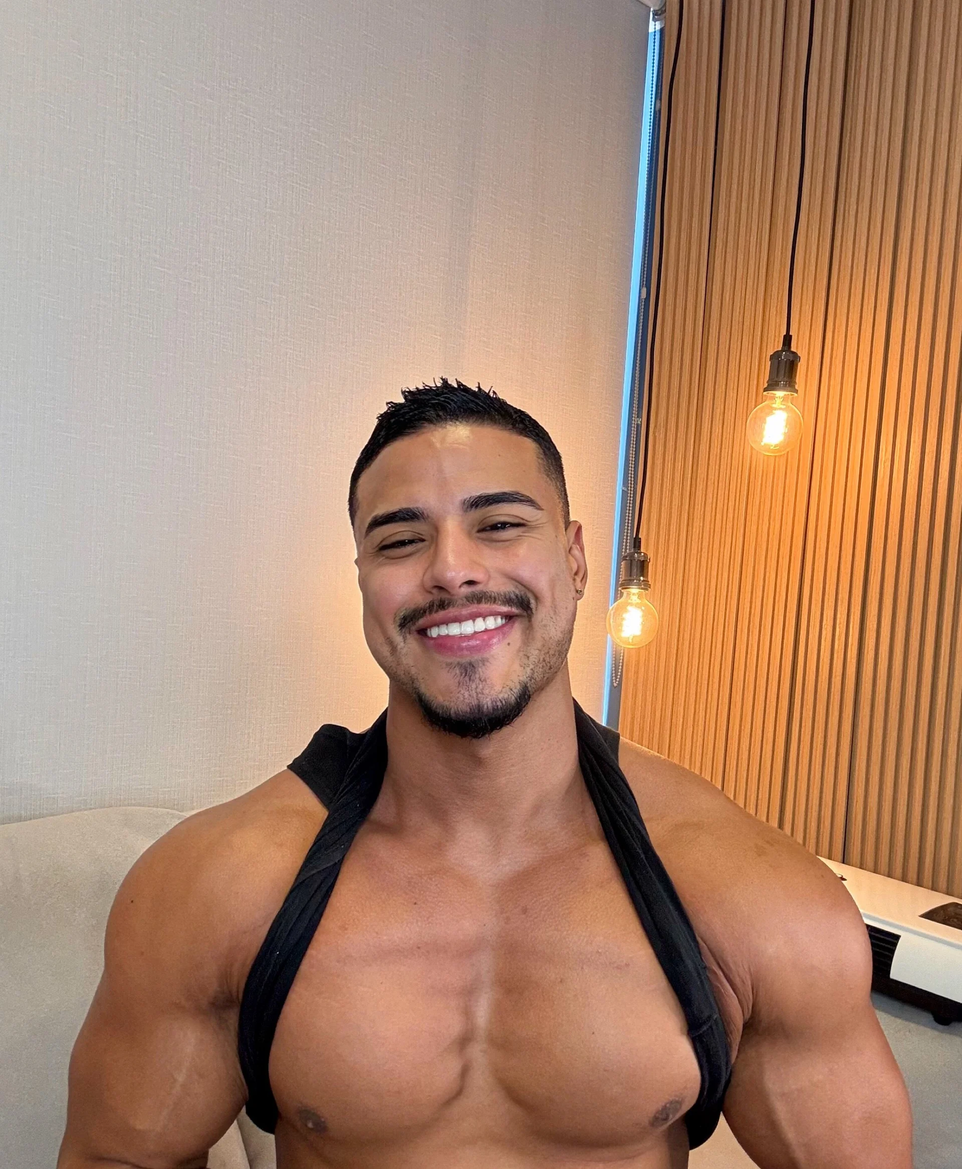 XXX Porn Photo of Nude ApoloMakris 31