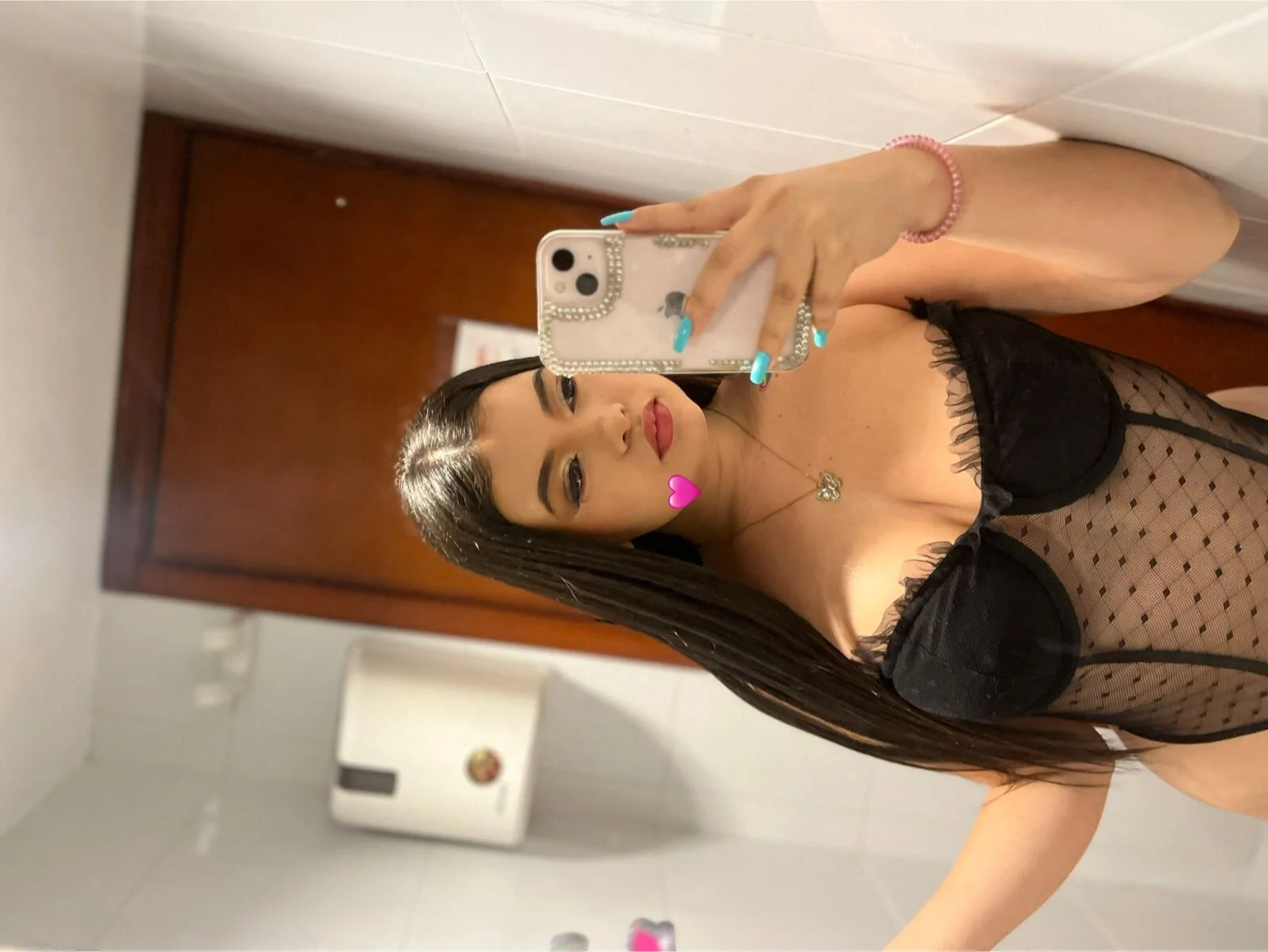 XXX Porn Photo of Nude sweety_bombom 23