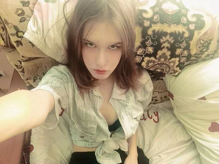 XXX Porn Photo of Nude AnnyiBlue 28