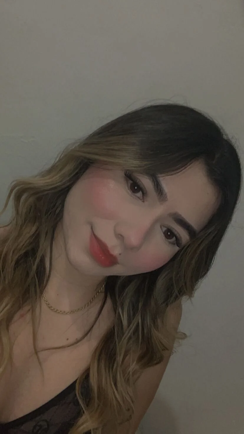 XXX Porn Photo of Nude emi_bloom 1