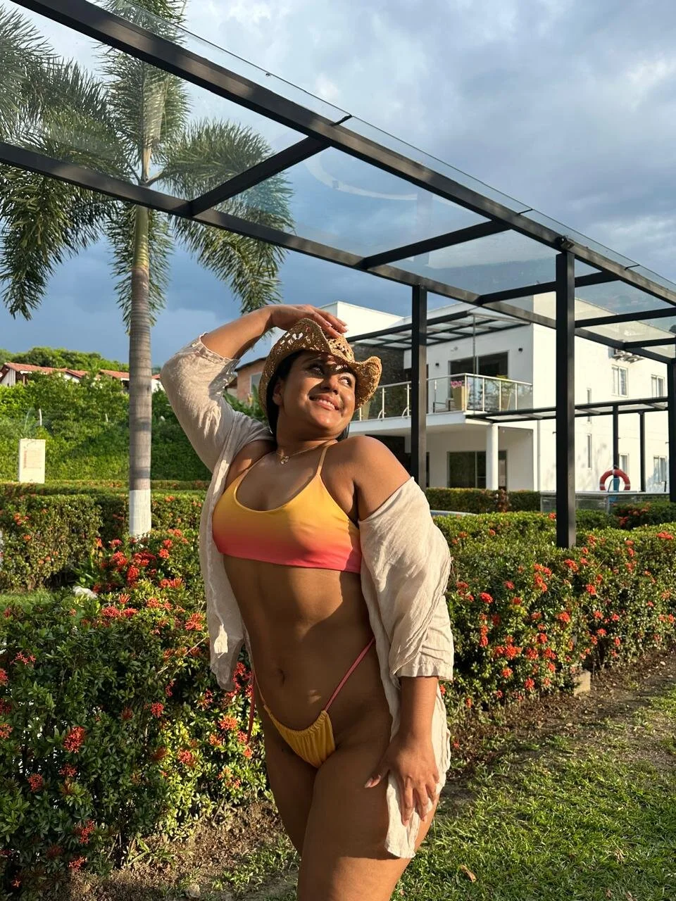 XXX Porn Photo of Nude ellamontoya 34