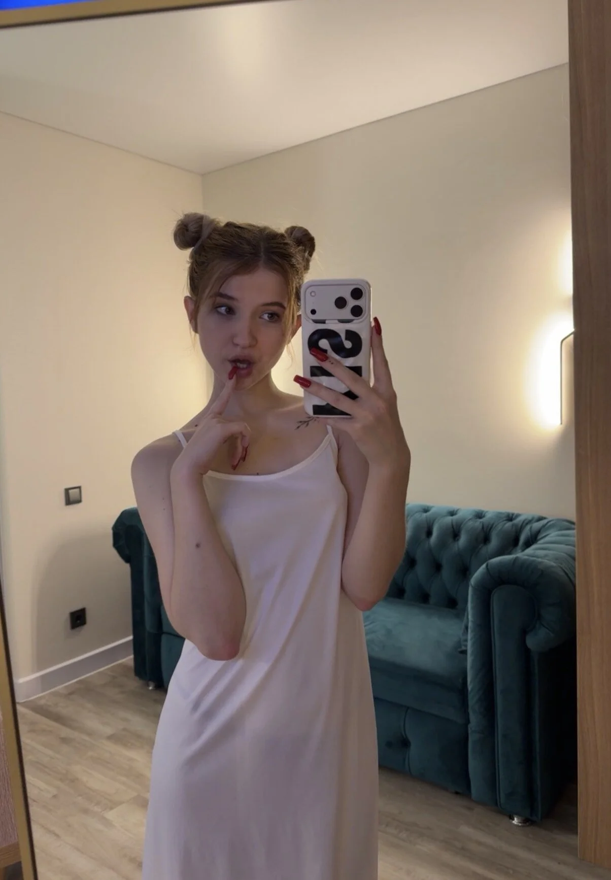 XXX Porn Photo of Nude PrincessSwelgart 1