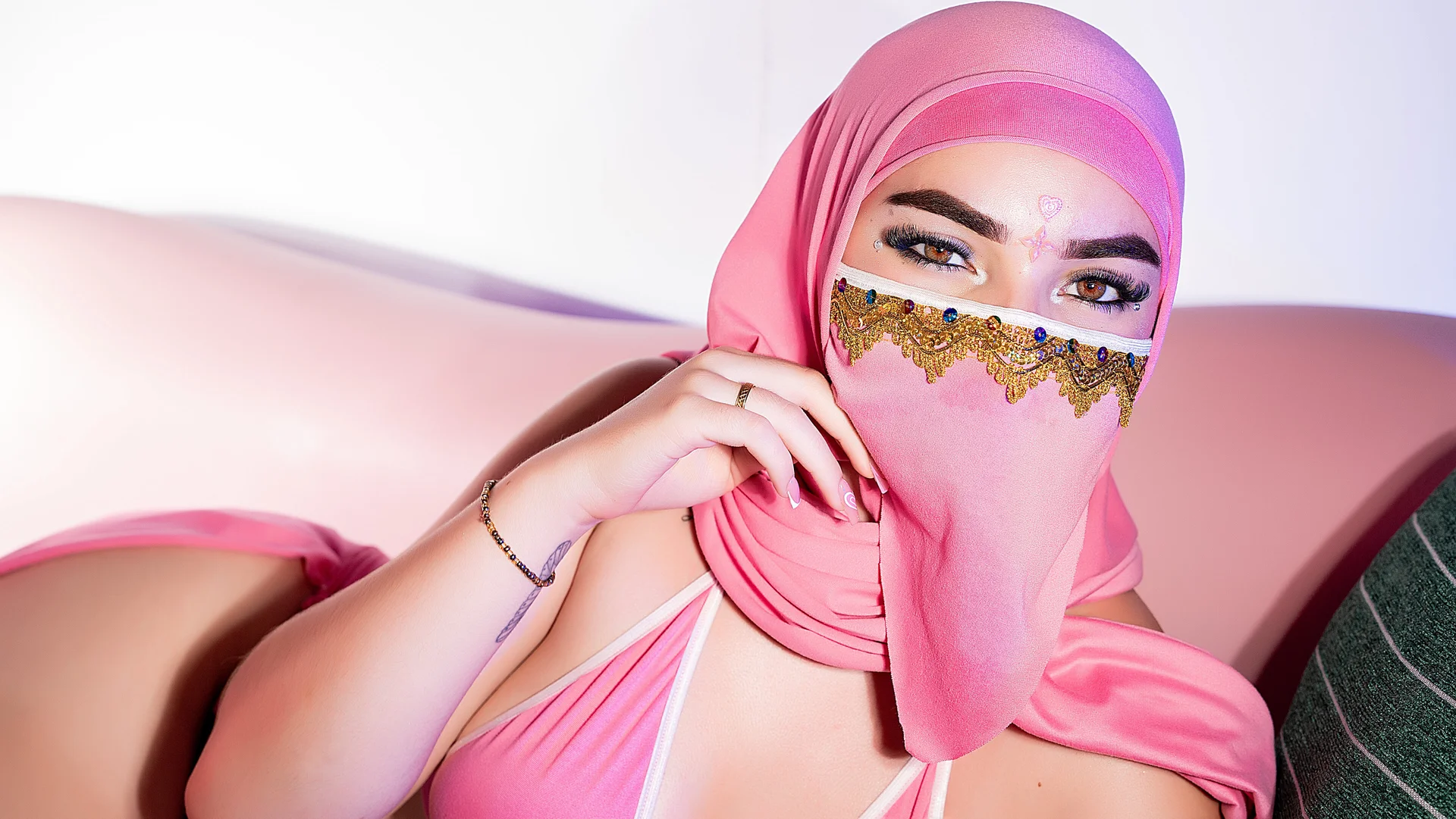 XXX Porn Photo of Nude saori_issawi 37