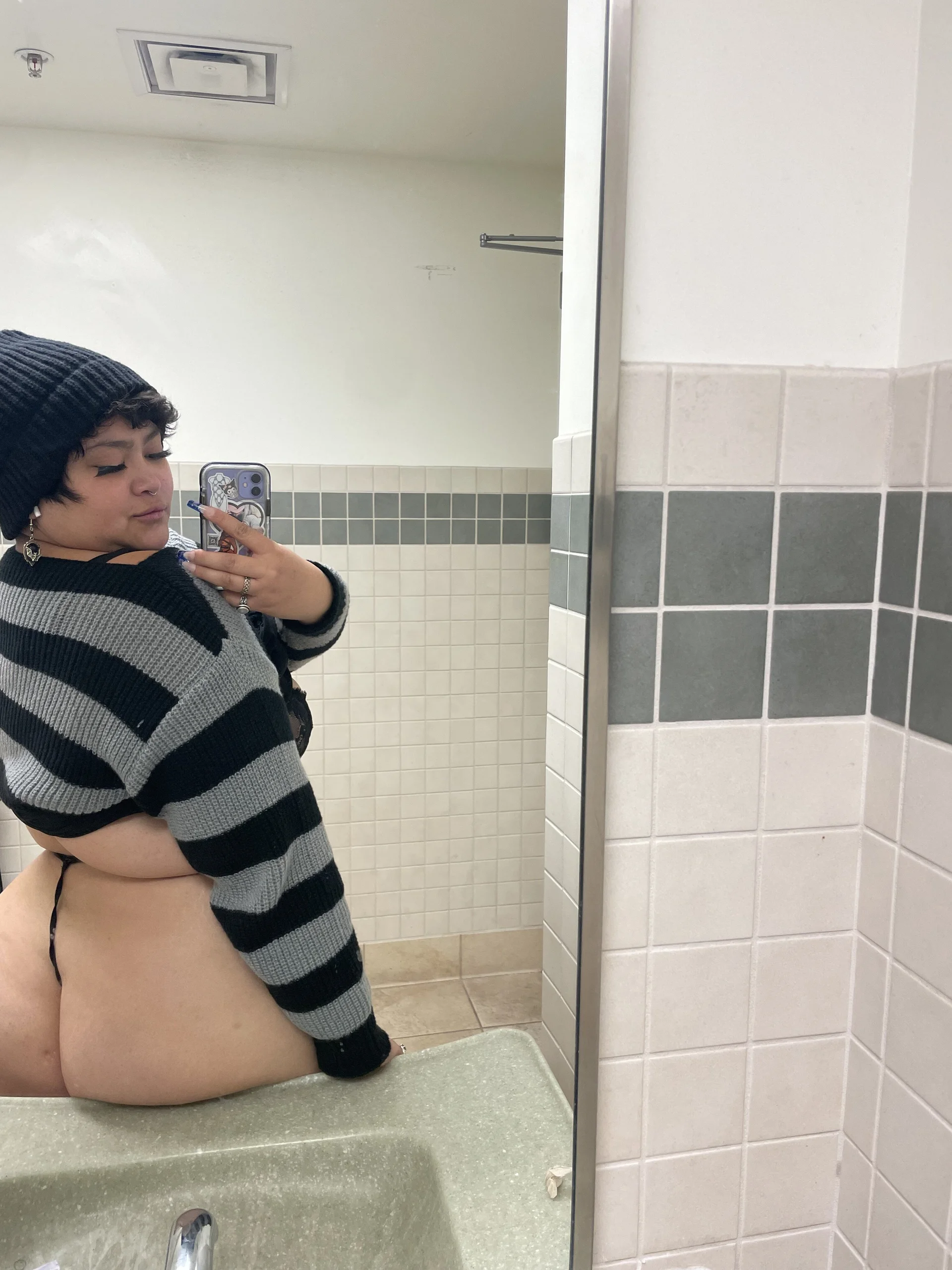 XXX Porn Photo of Nude thickasianmami 14