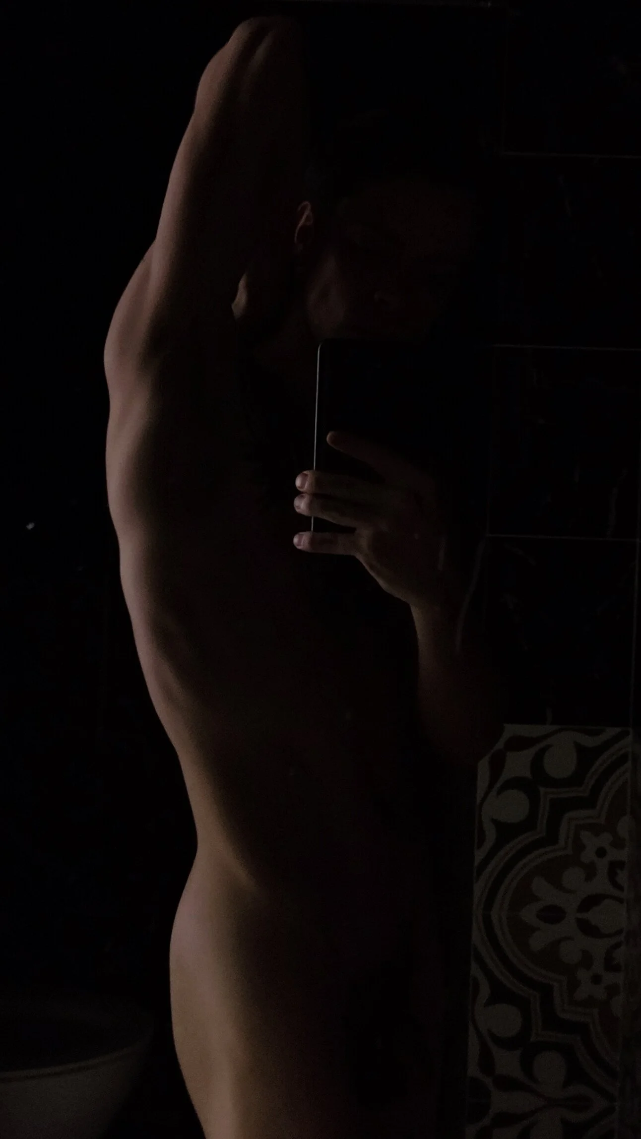 XXX Porn Photo of Nude William_Henry_ 18