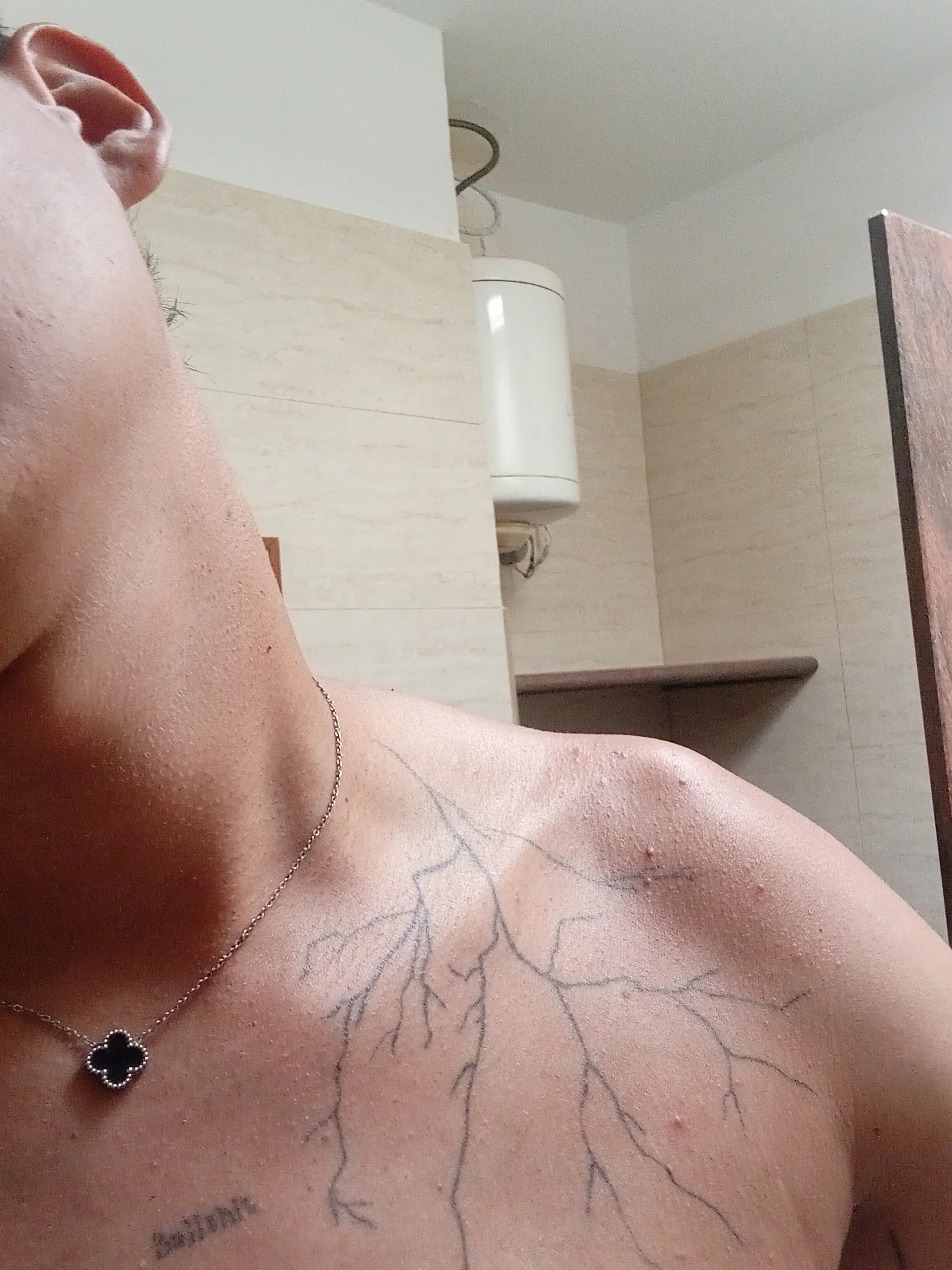 XXX Porn Photo of Nude Luisneljc 13