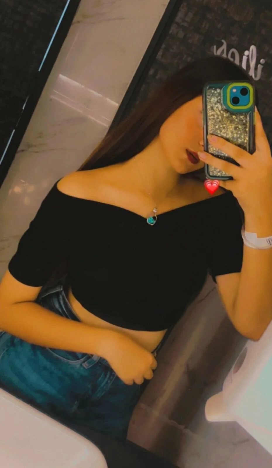 XXX Porn Photo of Nude Naughty_Nisha19 2