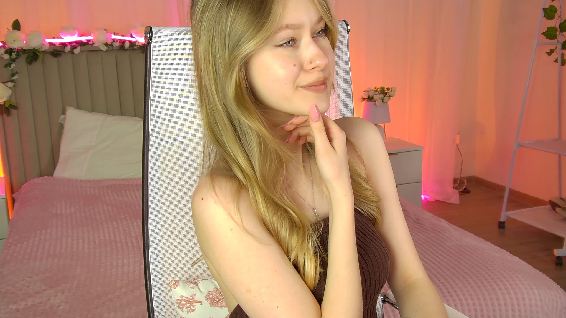 XXX Porn Photo of Nude EveMundie 24