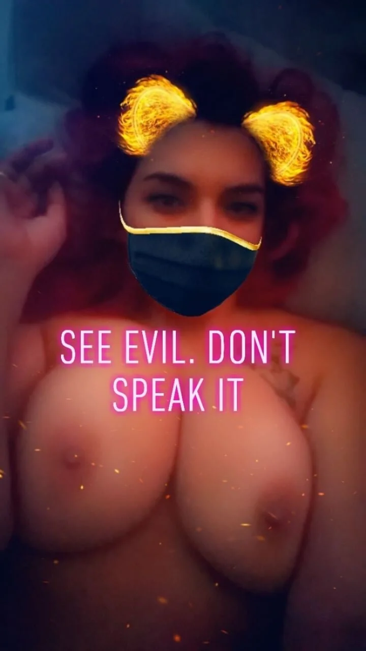 XXX Porn Photo of Nude WitchiKitti 7