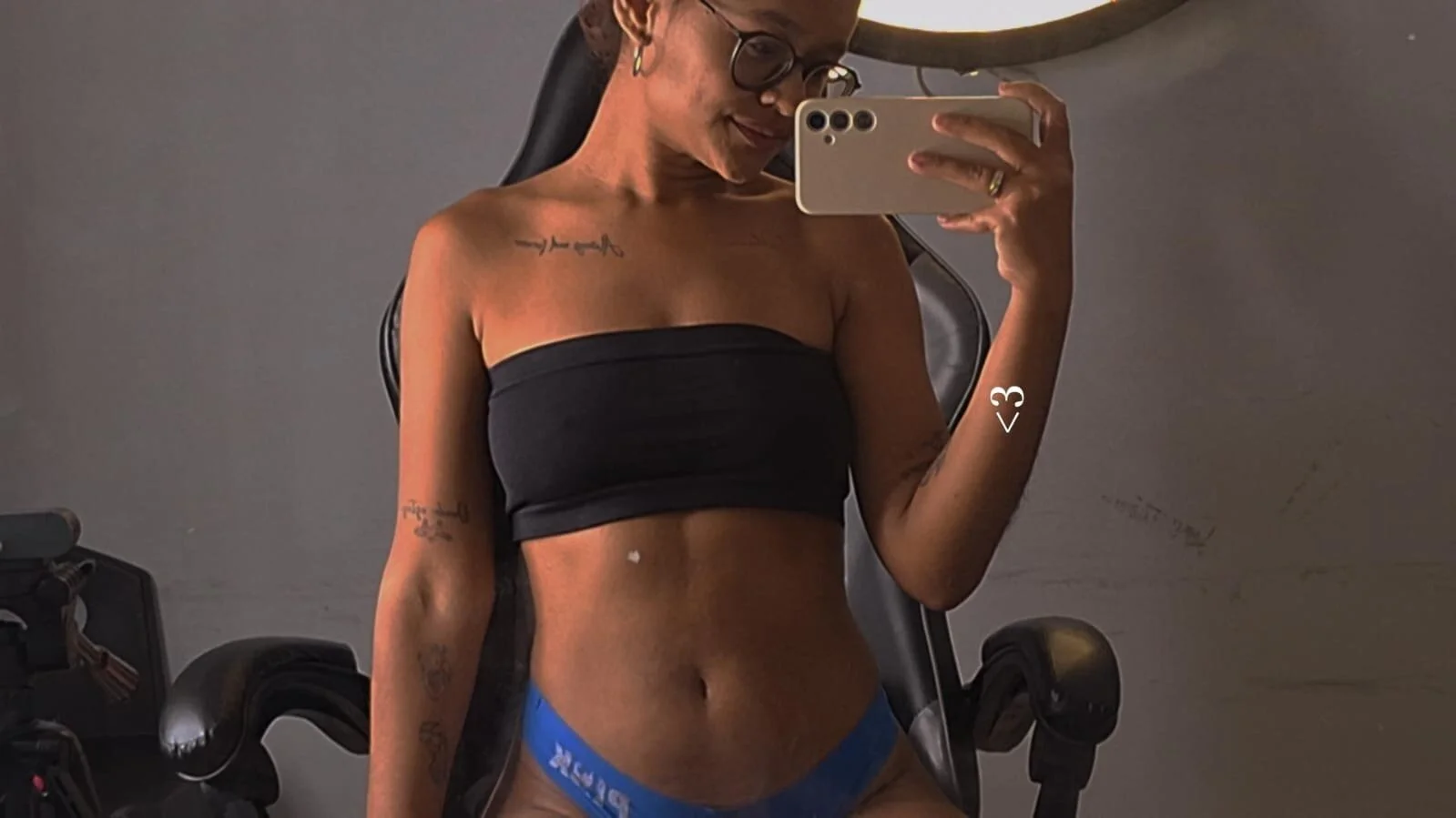 XXX Porn Photo of Nude Zoee-Ross 6