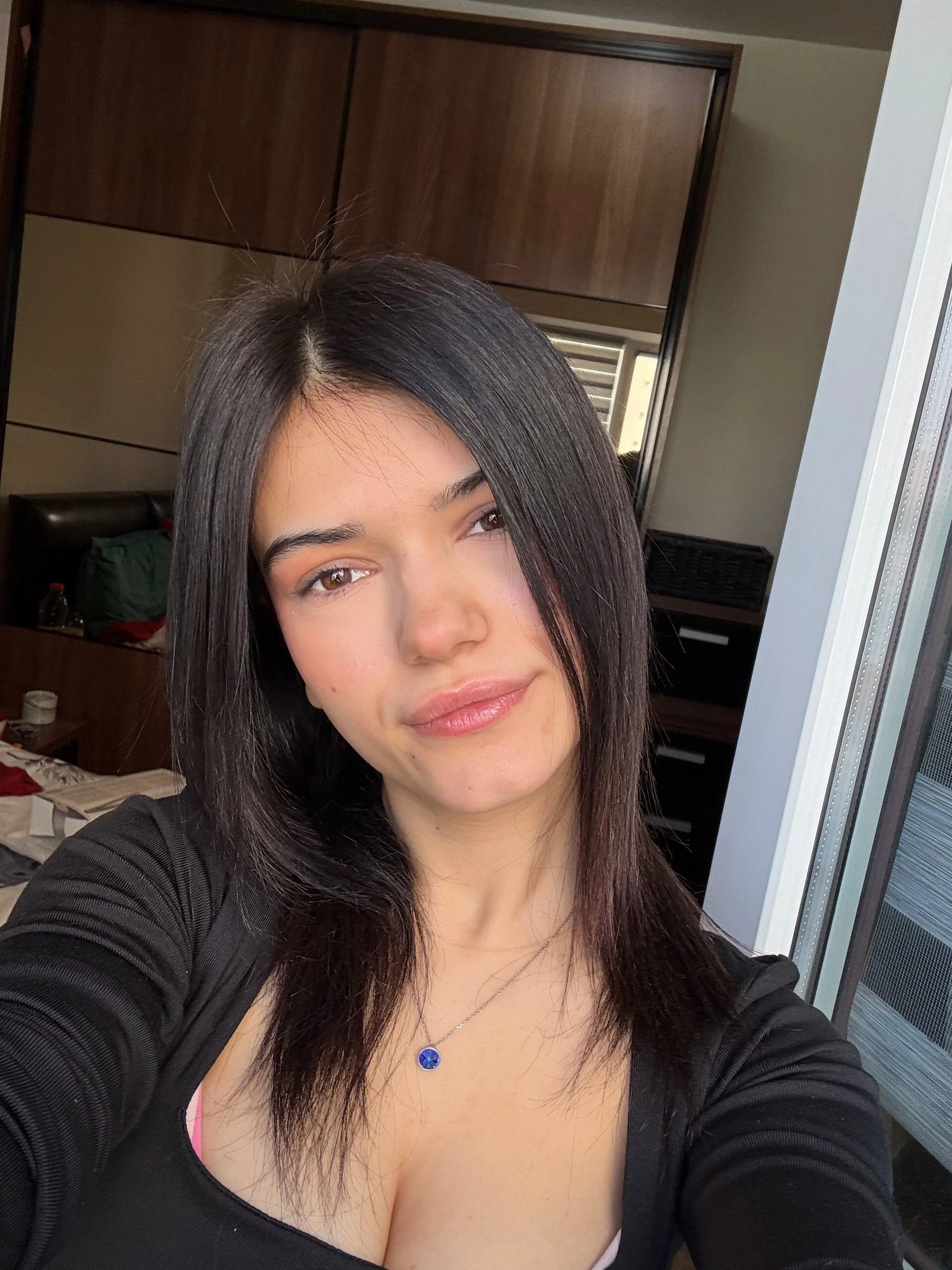 XXX Porn Photo of Nude HotMollyX 16