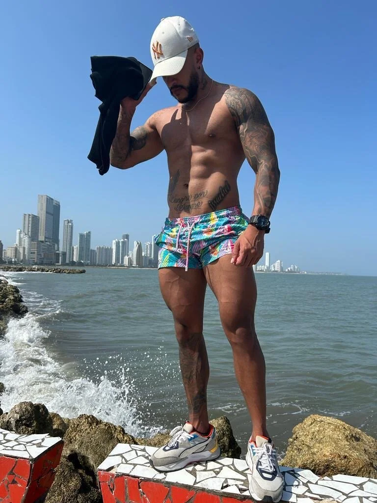 XXX Porn Photo of Nude LeonGolds 2