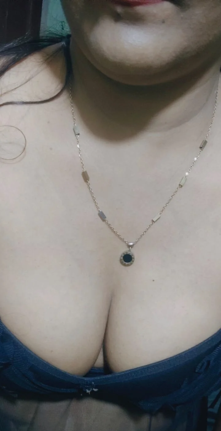 XXX Porn Photo of Nude GoldenDesi 2