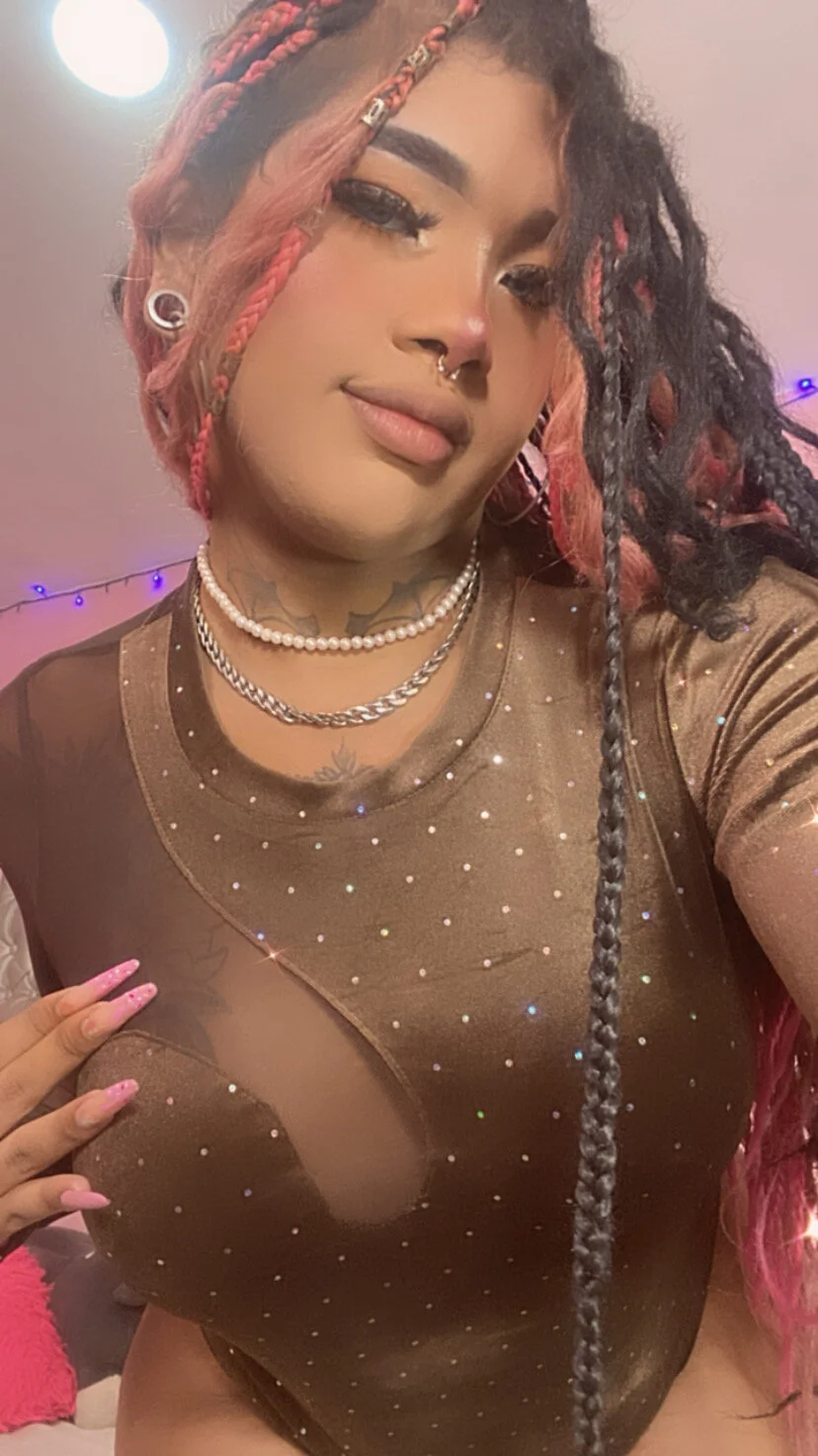 XXX Porn Photo of Nude IsabellBigtitsxx 1