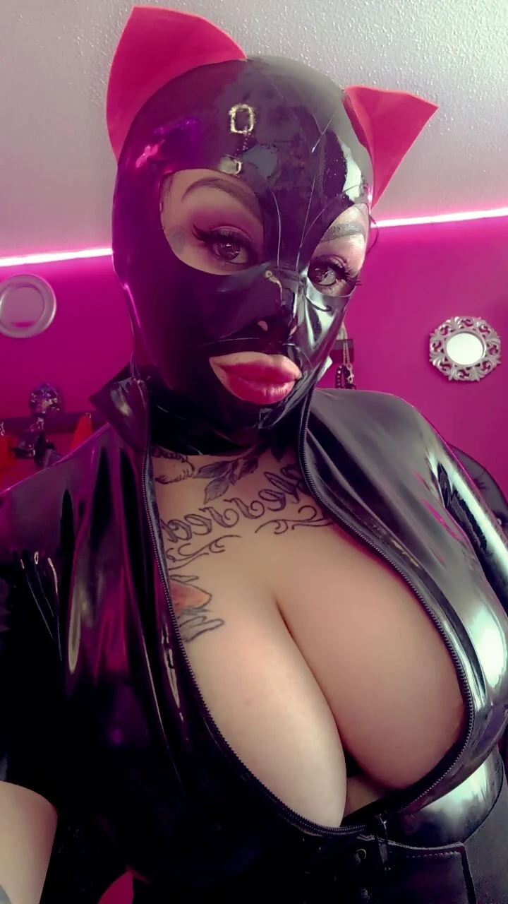 XXX Porn Photo of Nude fetishkinkymeganx 22